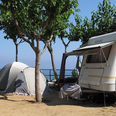 Camping Roca Grossa Calella Exterior foto