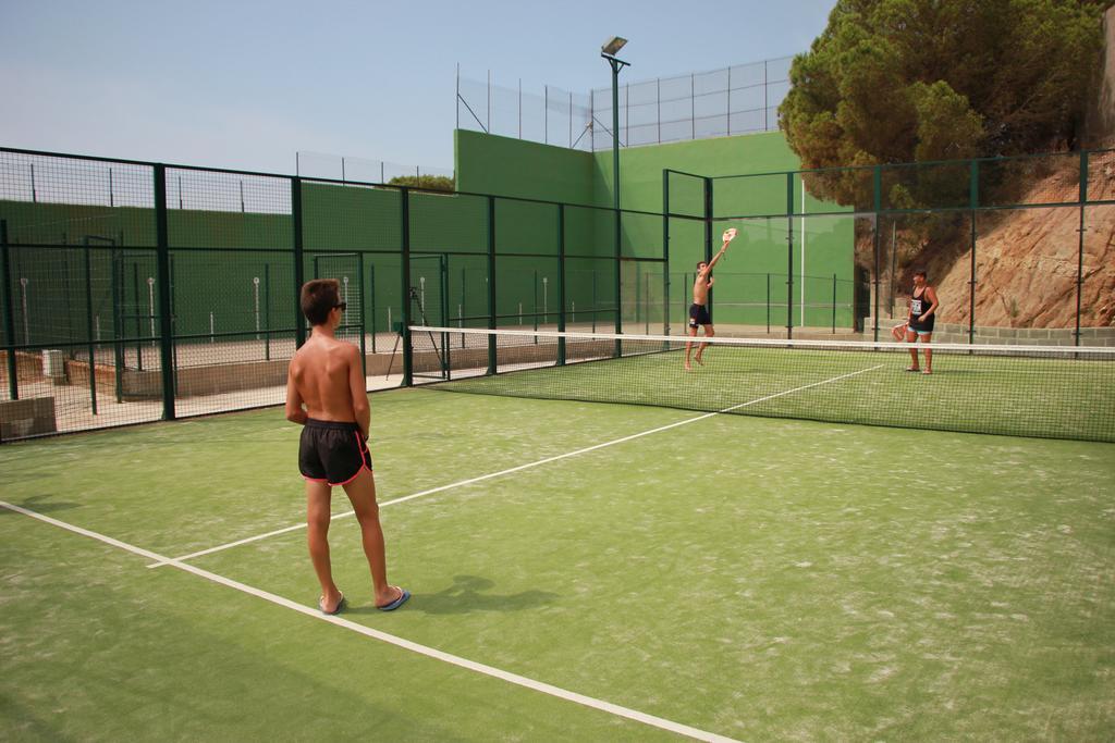 Camping Roca Grossa Calella Exterior foto