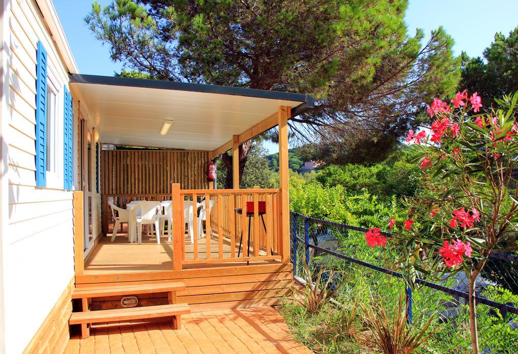 Camping Roca Grossa Calella Cameră foto