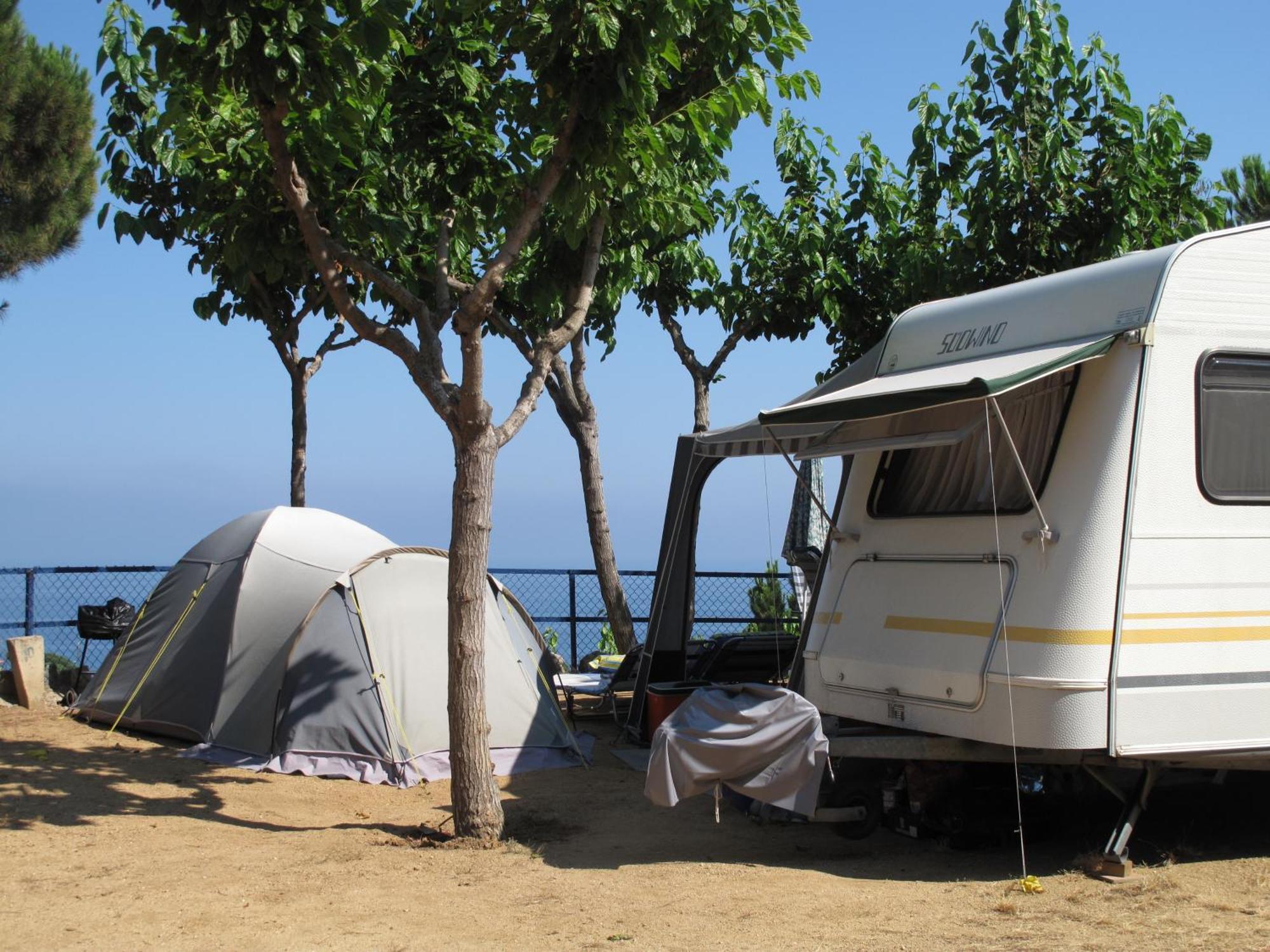 Camping Roca Grossa Calella Exterior foto